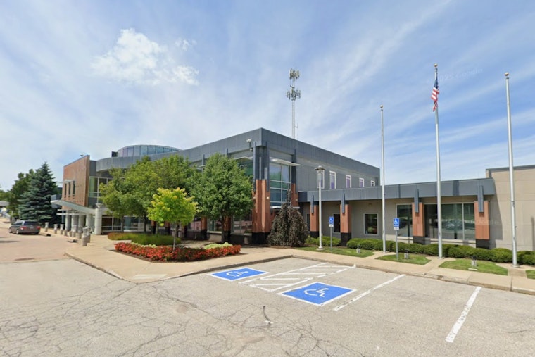 Moscato-Fueled Laundry Run Ends in Naked Bust at Beachwood’s Vantage Apartments
