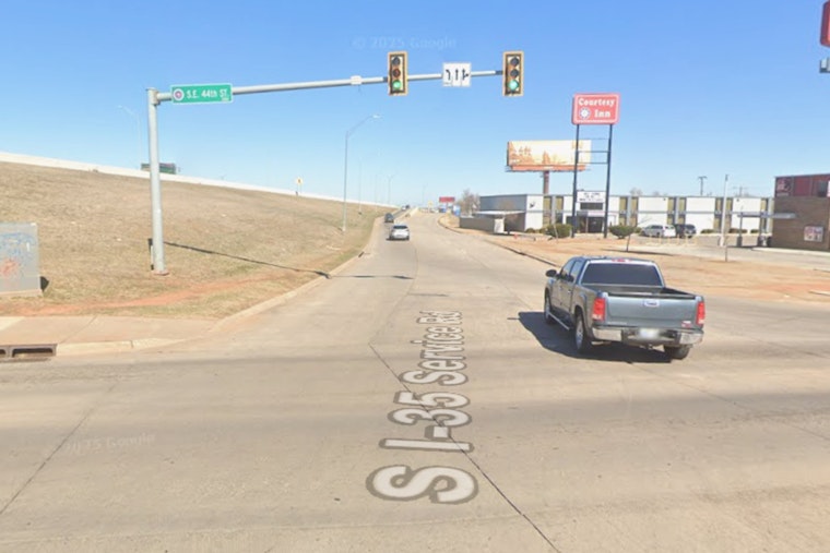 Motorcyclist Cuts Off Driver Near SE 44th, Then Stabs Him Repeatedly