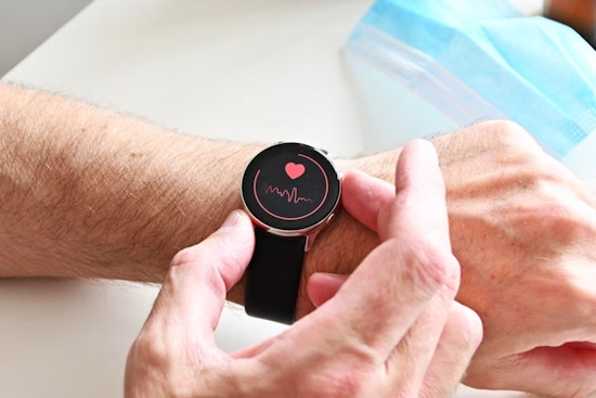 Mountain View Man's Smartwatch Alert Uncovers Severe Heart Disease, Leads to Rare Robotic Bypass