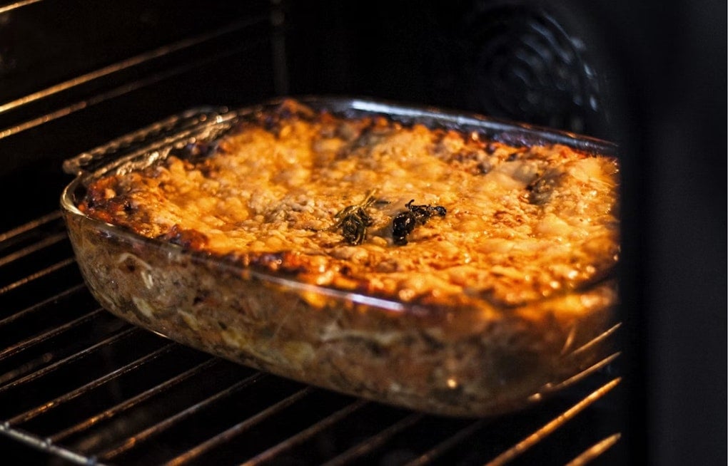 Mountain View Retiree Has Delivered 102 Lasagnas to Strangers Since Her Brother's Death
