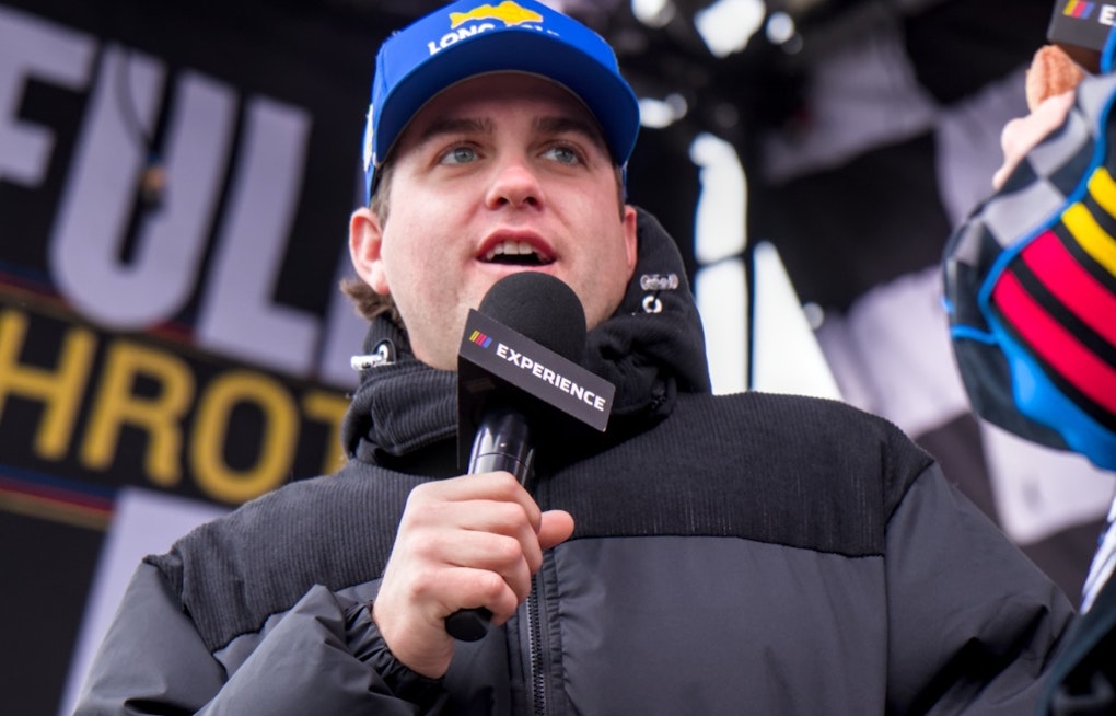 NASCAR Driver Noah Gragson Meets Kids at Wonderscope Speed Science Day