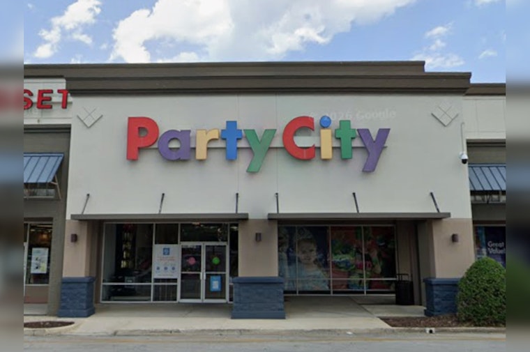 NetCost Market Plants European Grocery Flag Across From Old Regency Mall