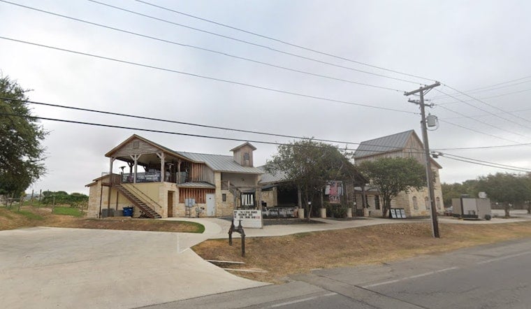 New Braunfels’ Villa in Gruene Reborn as Duesy’s Tavern With Big Sports-Bar Makeover