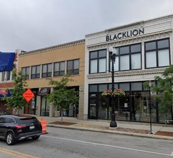 New Chicago Brand Museum Turns Old Tide Boxes Into Fine Art on Motor Row