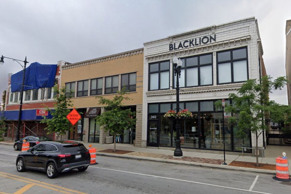 New Chicago Brand Museum Turns Old Tide Boxes Into Fine Art on Motor Row