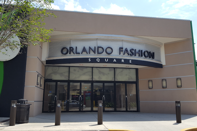 New Gen's 'American Gothic' Haunts Orlando's Fashion Square Mall