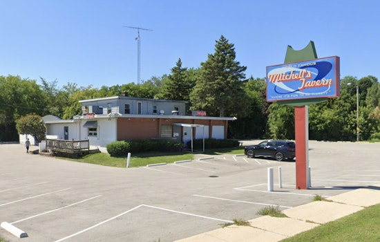 New Northwest Side Pub Plans Karaoke, Pool Tables — But Owner's Past Raises Flags