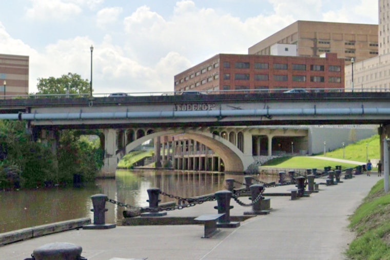 New Report Flags E. Coli Risk In Buffalo Bayou, Texas Waterways