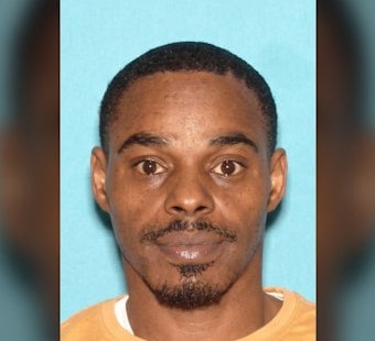 Newark Police Hunt 52-Year-Old Man in Central Avenue Cellphone Robbery