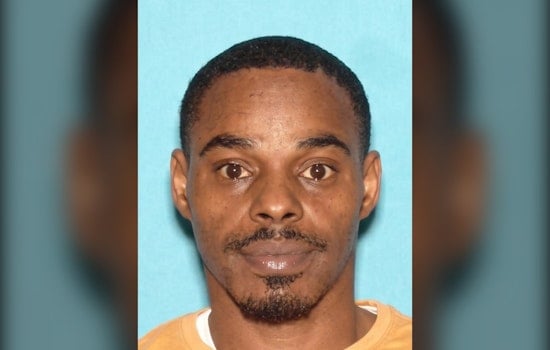 Newark Police Hunt 52-Year-Old Man in Central Avenue Cellphone Robbery