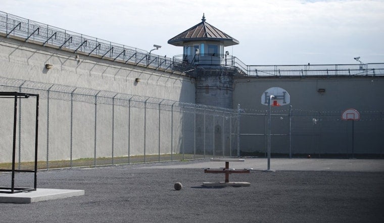 Newark Prison Guard Pleads Guilty in Cash-for-Contraband Smuggling Scheme