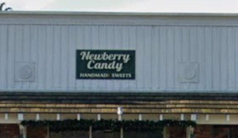 Newberry Candy Opens Second Location at The Oaks Mall