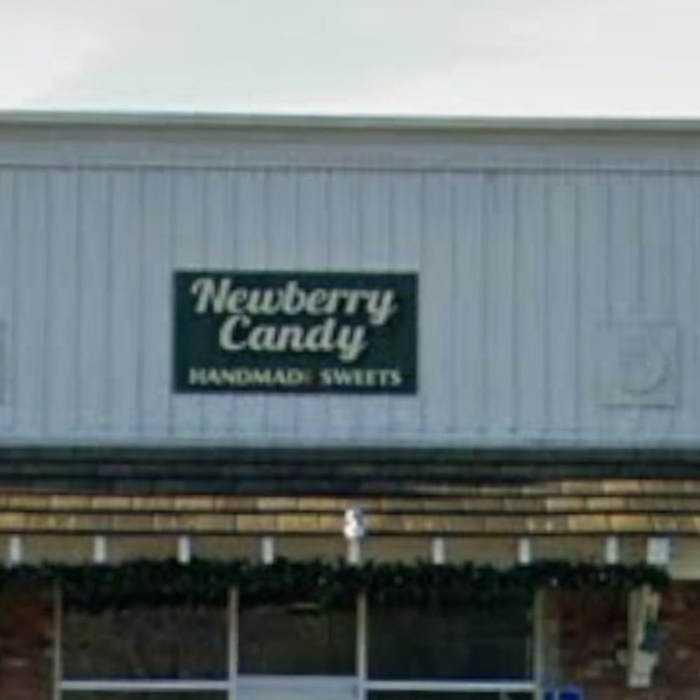 Newberry Candy Opens Second Location at The Oaks Mall