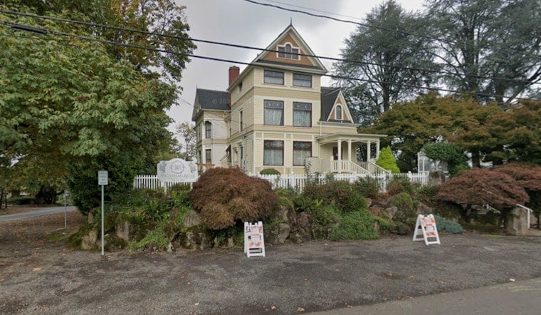 North Portland Mansion Hosts One-Night Magic Clash of West and East