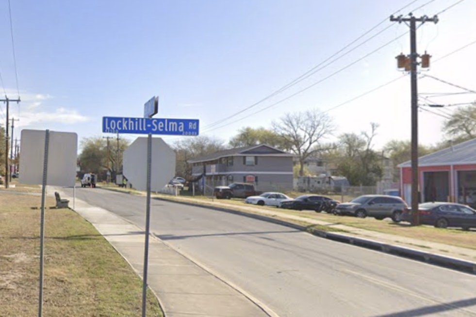 North Side Bicyclist Stabbed Repeatedly, Suspects Ride Off With His Bike