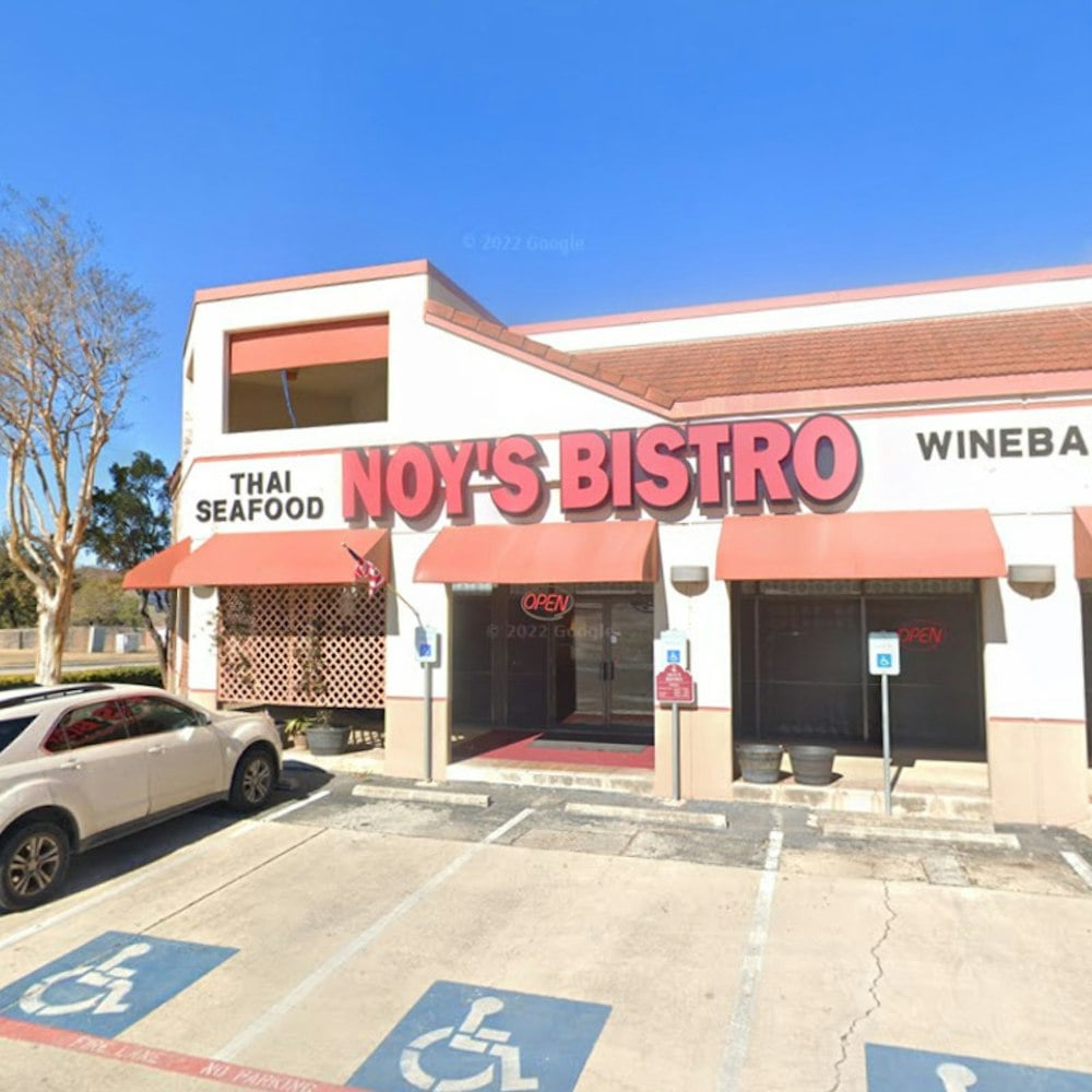 Noy’s Thai Bistro Closing In Universal City After 15 Years