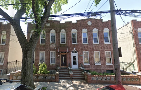 NYPD Probes Mystery Death of Woman, 40, in Borough Park Apartment