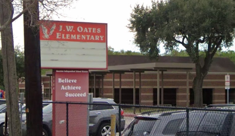Oates Elementary AC Still Broken Weeks In, Houston Family Fears for Kids' Health