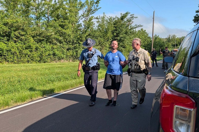 Odessa Shooting Suspect Rams Deputy, Sparks Highway Chase to Lee's Summit