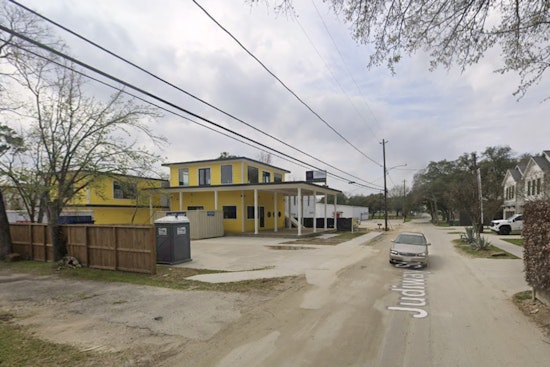 Off-Duty Deputies Block Chef From His Own Garden Oaks Bistro