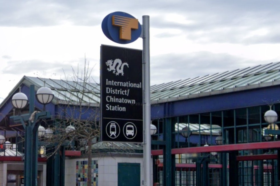 Off the Rails, Seattle Link Train Derails by Chinatown, Crippling 1 and 2 Lines