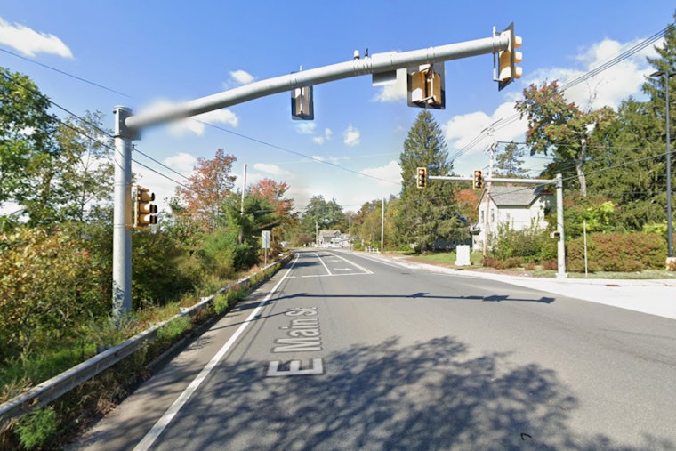 Orange Crash Bystanders Do CPR, Pull Driver From Smoking Car