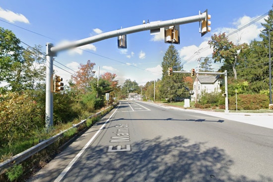 Orange Crash Bystanders Do CPR, Pull Driver From Smoking Car