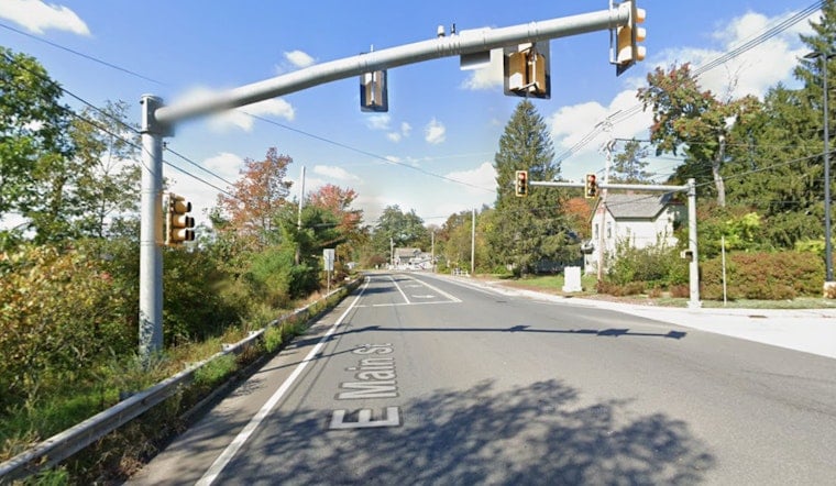 Orange Crash Bystanders Do CPR, Pull Driver From Smoking Car