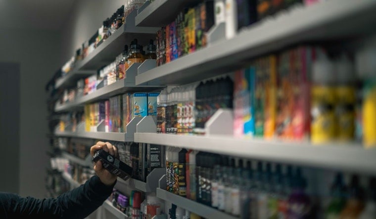 Oregon City Mayor Pushes Countywide Flavored Vape Ban, Shops Warn of Closures
