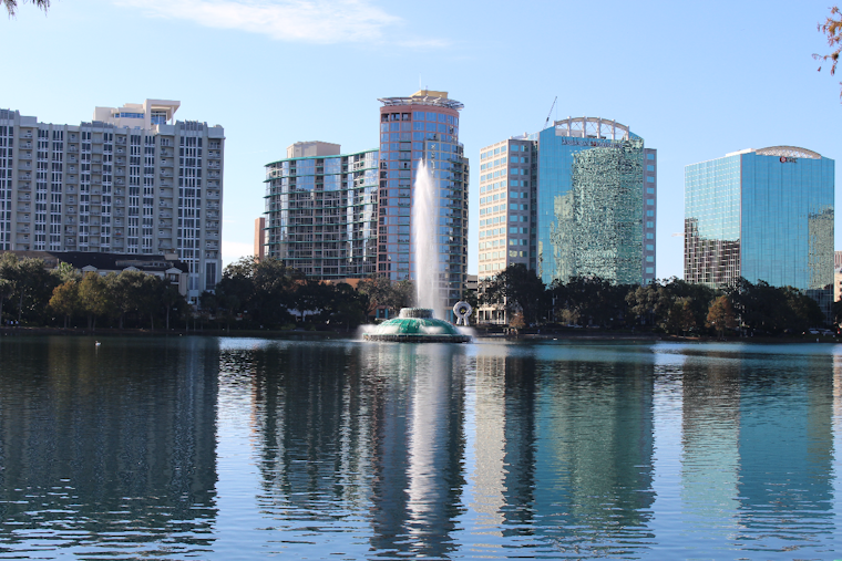Orlando Sizzles at 94 Before Lightning-Filled Weekend Downpours Roll In