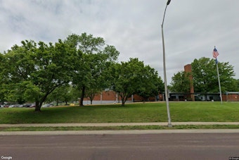 Overland Park's East Antioch Elementary Faces 2031 Closure, Parents Fight Back