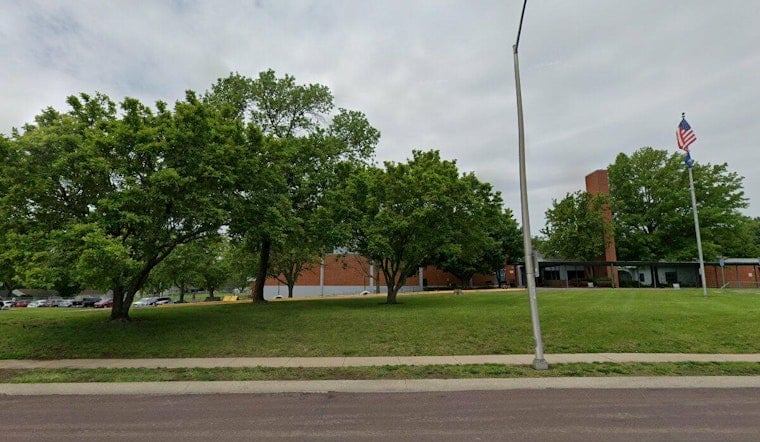 Overland Park's East Antioch Elementary Faces 2031 Closure, Parents Fight Back