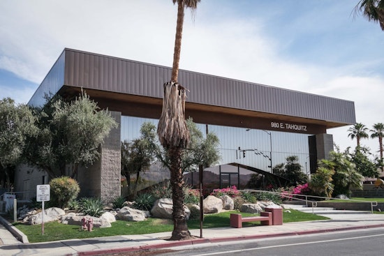 Palm Springs Schools Tighten Phone Rules, Parents Split Over Safety