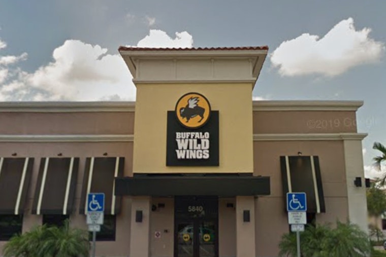 Palmetto Gets Nation's First Buffalo Wild Wings-Jimmy John's Combo Store
