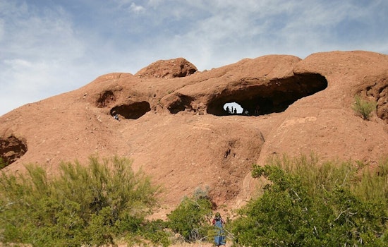 Papago Park Hiker Hurt In Fall Gets Technical Phoenix Rescue