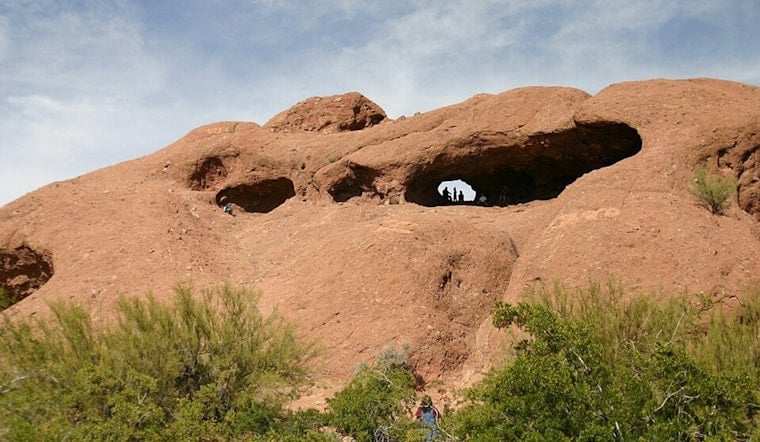 Papago Park Hiker Hurt In Fall Gets Technical Phoenix Rescue