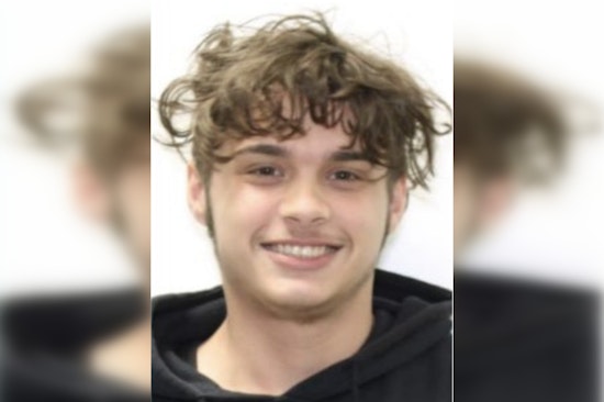 Pasco Deputies Hunt 18-Year-Old ‘Jit’ After Hudson U.S. 19 Shooting