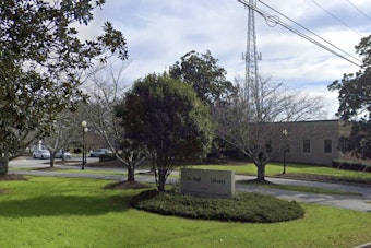 Peachtree City Council Rejects One-Trash-Hauler Plan After Resident Backlash