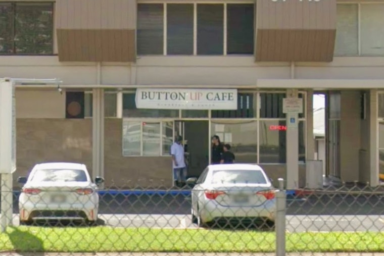 Pearl City's Button Up Cafe Ditches Cramped 19-Seat Spot for AC and 64 Chairs