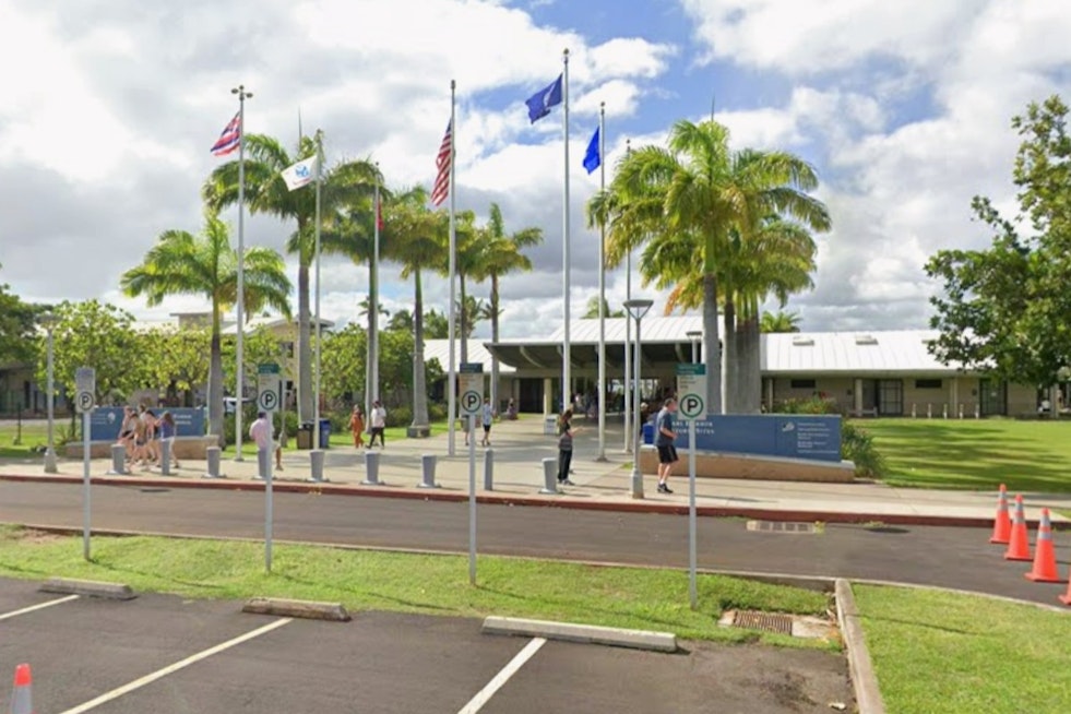 Pearl Harbor Stop No. 44 for Teen Violin Phenom's 50-State Anthem Tour