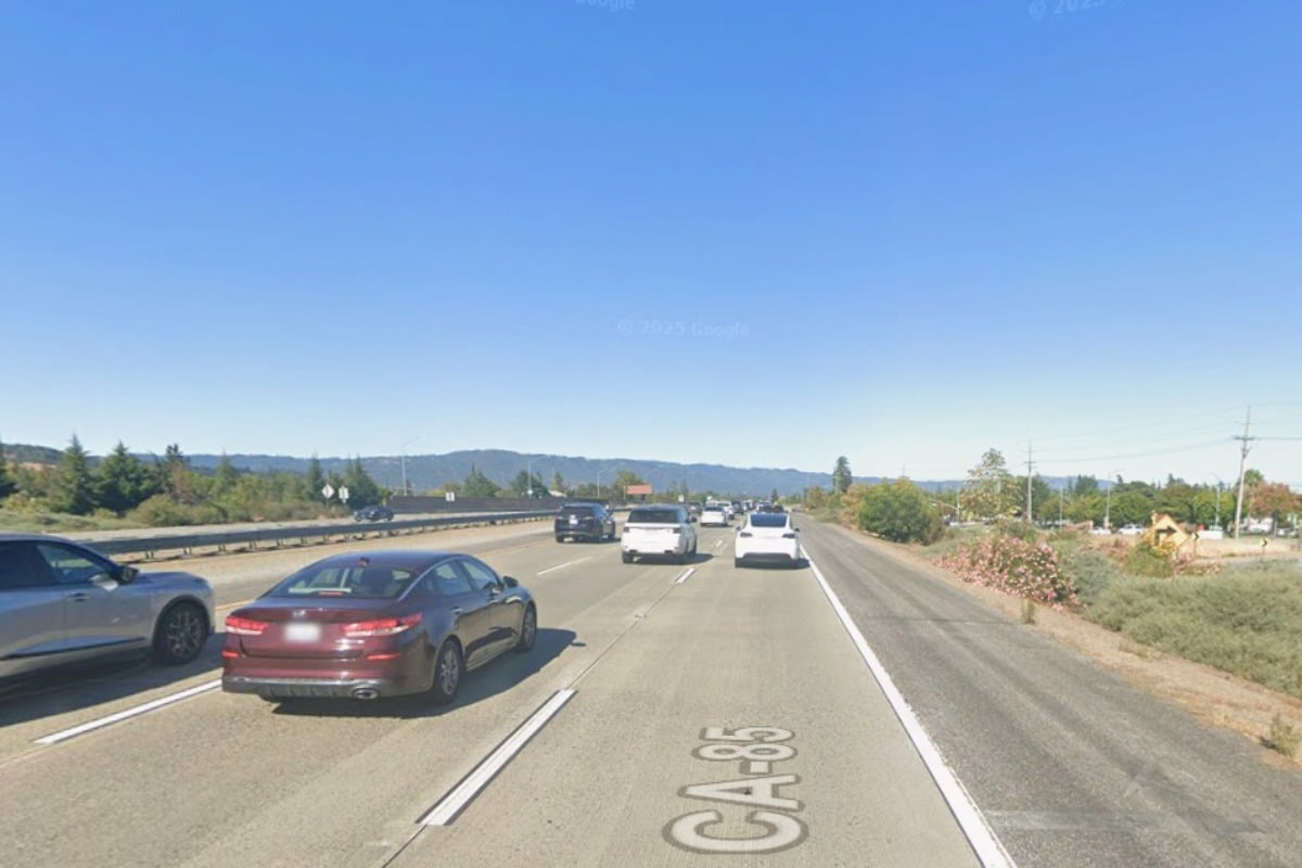 Pedestrian Killed Walking Against Traffic On Highway 85 In San Jose