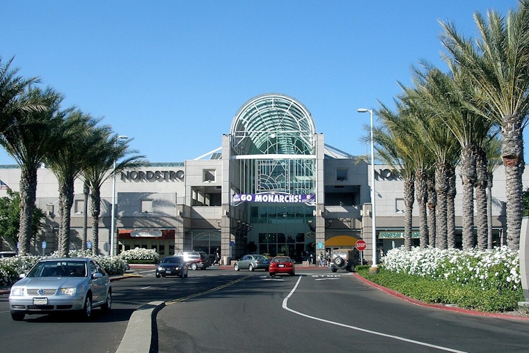 Perfumania Brings Discount Designer Scents to Arden Fair Mall This Week
