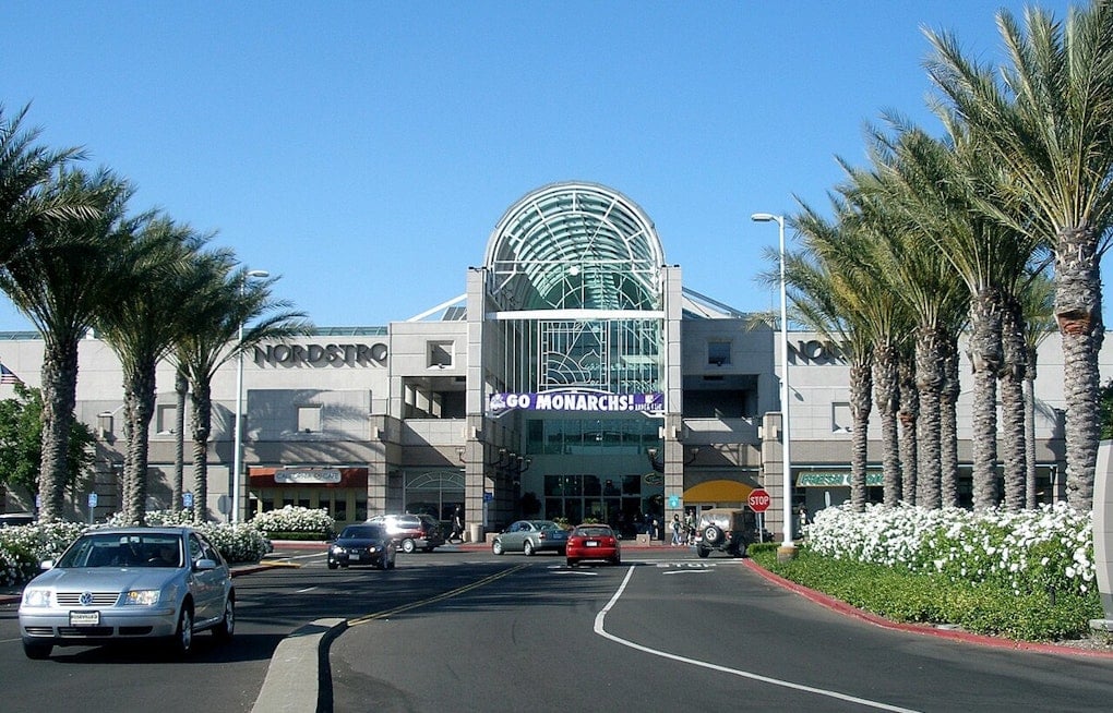 Perfumania Brings Discount Designer Scents to Arden Fair Mall This Week