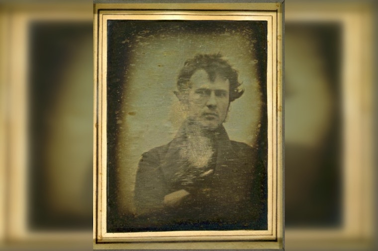 Philly Marks 1839's First Selfie With Franklin Square Photo Party