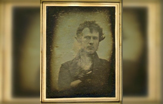 Philly Marks 1839's First Selfie With Franklin Square Photo Party