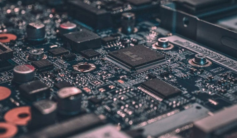 Phoenix Chip Boom Braces for $103K H-1B Fee That Could Choke Talent Pipeline
