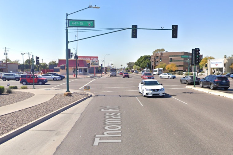 Phoenix Cops Hunt Stabbing Suspect After Attack at Busy East Side Intersection