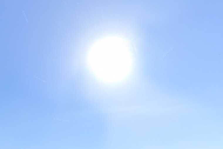 Phoenix Sizzles: 115-Degree Valley Scorcher as Extreme Heat Warning Stretches Through Monday