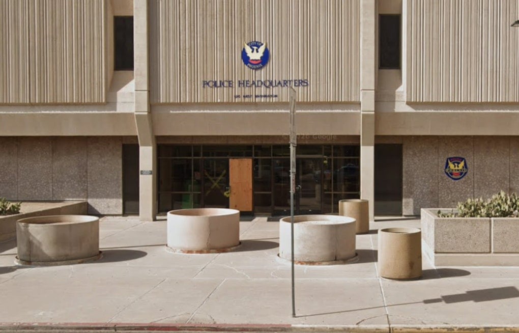 Phoenix Teen Tracked Ex's New Boyfriend Via Phone, Sprayed Street With Rifle