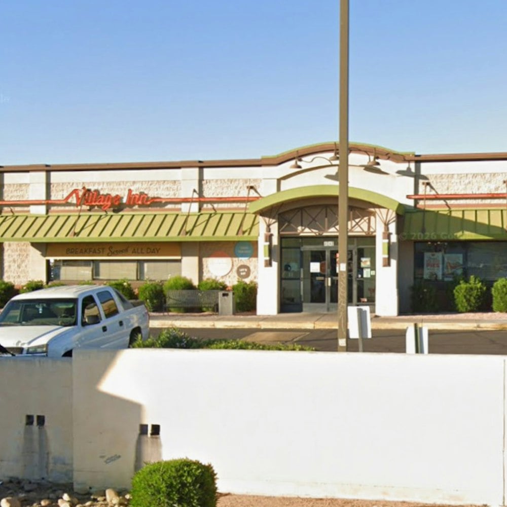 Pier 88 Boiling Seafood Swaps Out North Phoenix's Old Village Inn on Bell Road